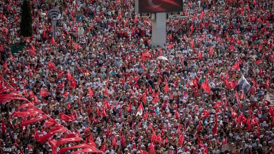 تجمع حاشد في إزمير للمعارضة التركية