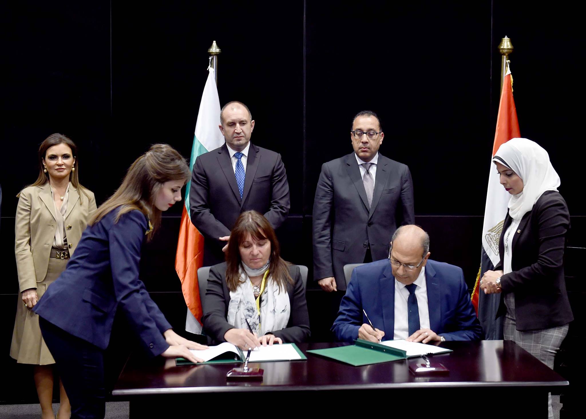 رئيس الوزراء والرئيس البلغاري يشهدان توقيع مذكرة تفاهم لتعزيز التعاون المصري البلغاري في مجال تطوير المناطق الصناعية