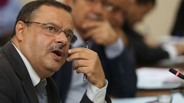 سمير الطيب وزيرالزراعة والموارد المائية والصيد البحري التونسي
