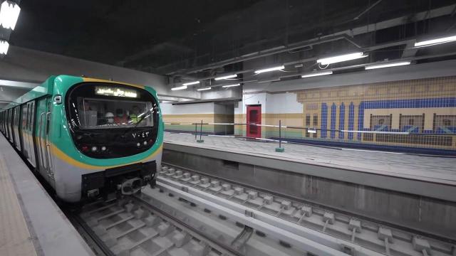 عاجل : غلق محطة مترو العتبة بالخط الثالث