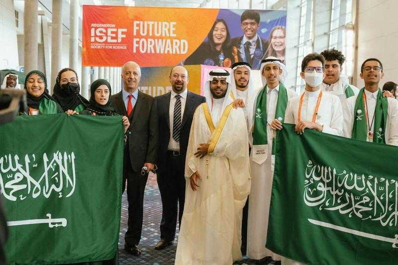 الطلبة السعوديون يحصدون 94 جائزة علمية دولية خلال العام 2022