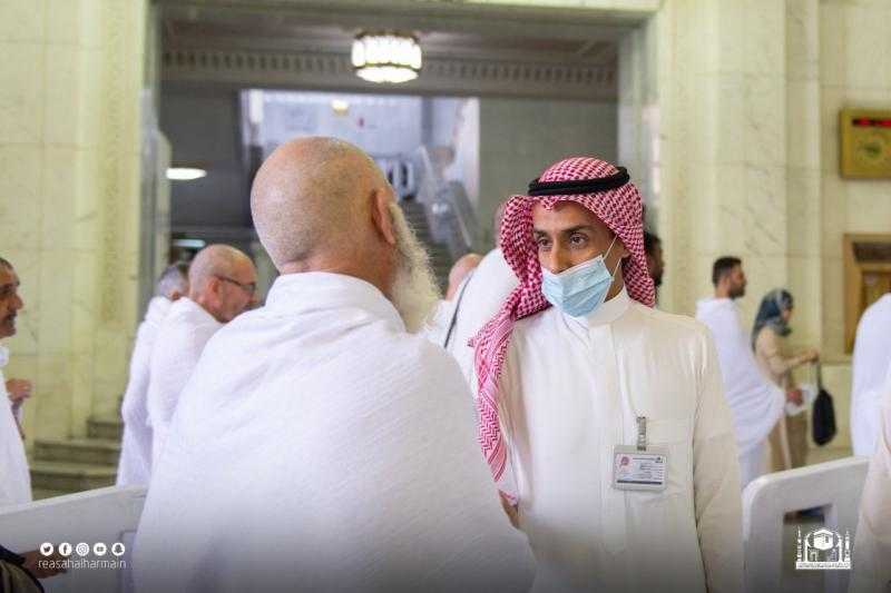 ”شؤون الحرمين” تنفذ فحوصات طبية لكبار السن بالمسجد الحرام