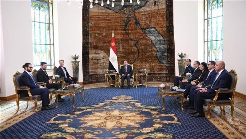 الرئيس السيسى يستقبل رئيس المنتدى الاقتصادى العالمى