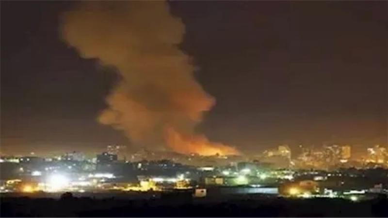 عودة التصعيد في اليمن.. أسرار الغارات الأمريكية واستهداف معاقل الحوثيين