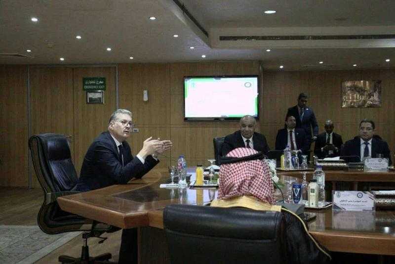 تعاون مصري سعودي لبدء مرحلة استكشاف بترولي واعدة بجنوب الصحراء الغربية