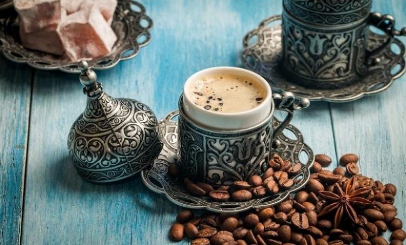 عشق القهوة.. كيف تختار فنجانك المثالي؟
