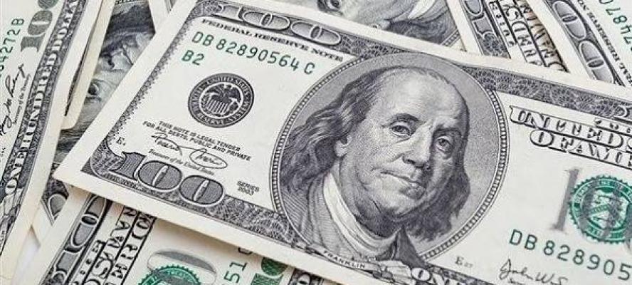 سعر الدولار الآن في منتصف التعاملات