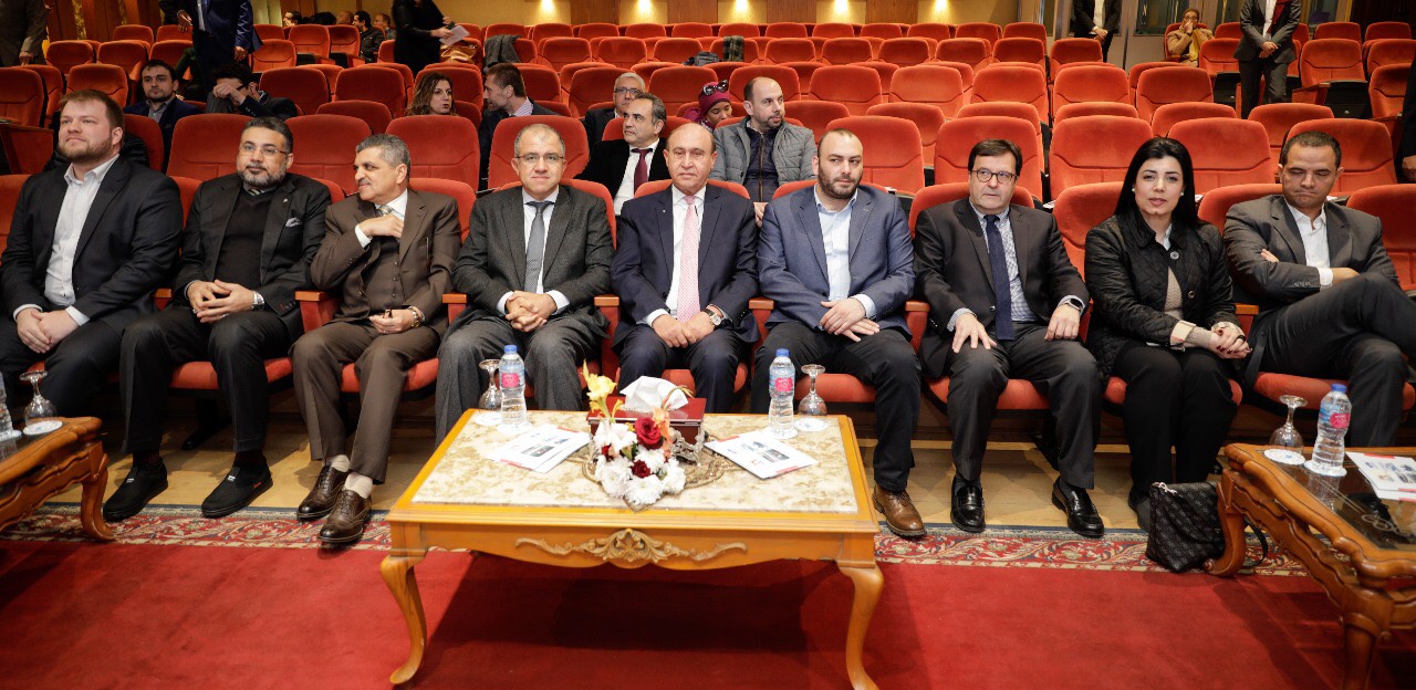 261307-وفد-اتحاد-الصناعات-اليونانى-يبحث-سبل-الاستثمار-مع-مميش-(2).jpg